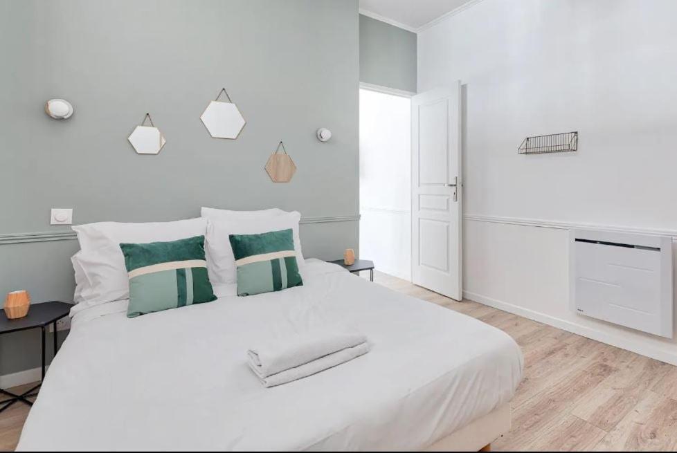 Superbe Appartement Champs Elysees - 6P Paris Exterior photo